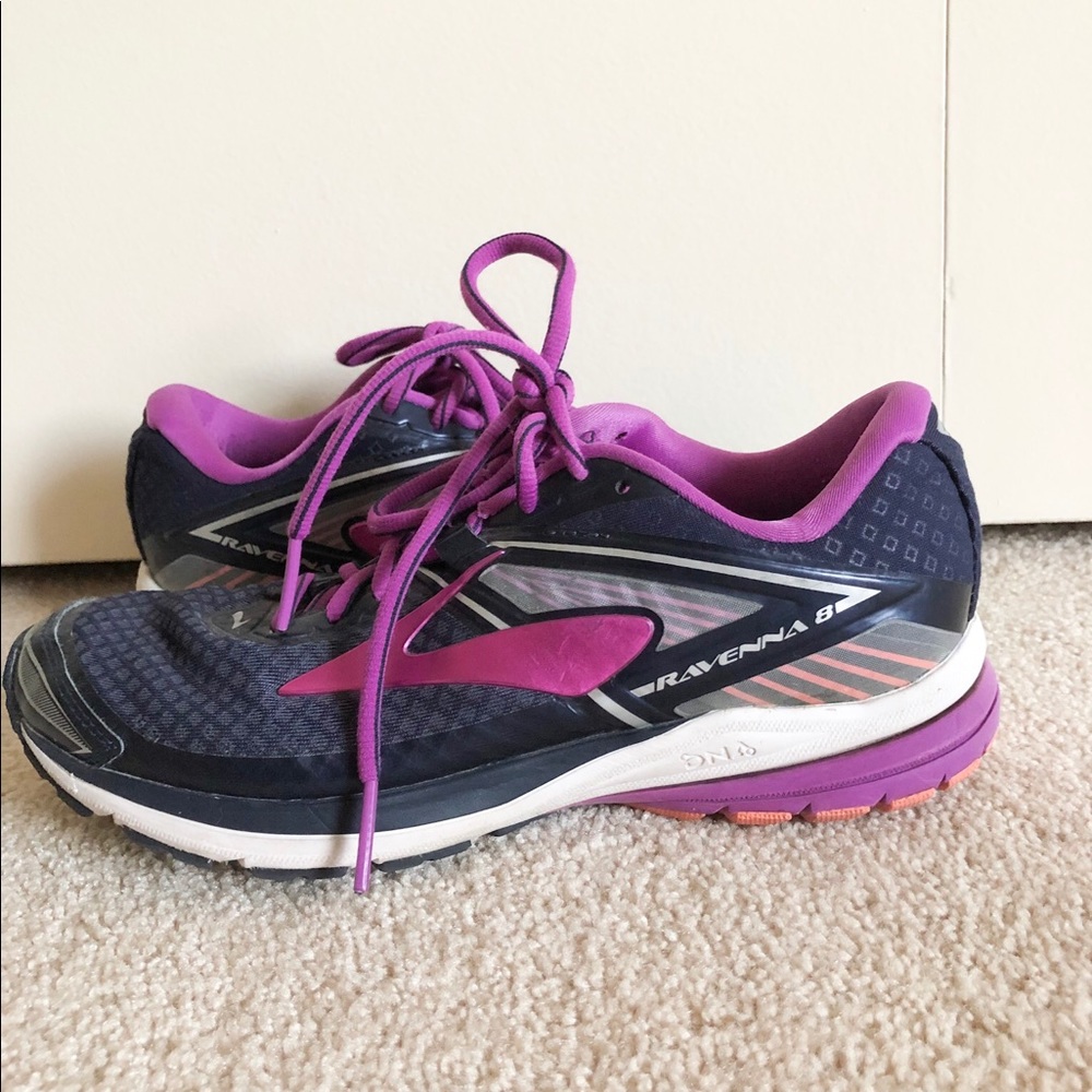 Brooks Ravenna8 Running shoe